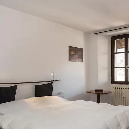 Charming Alpine Retreat In Villa Sant'Omobono Imagna